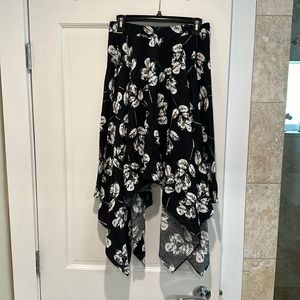 NWT flowy black and white skirt